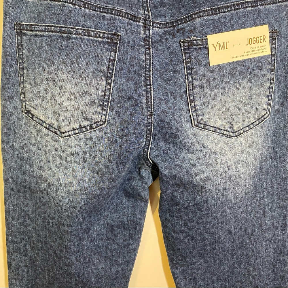 Denim Joggers High Rise Indigo Leopard Frayed Hem Drawstring Waist Size Medium - Picture 9 of 16